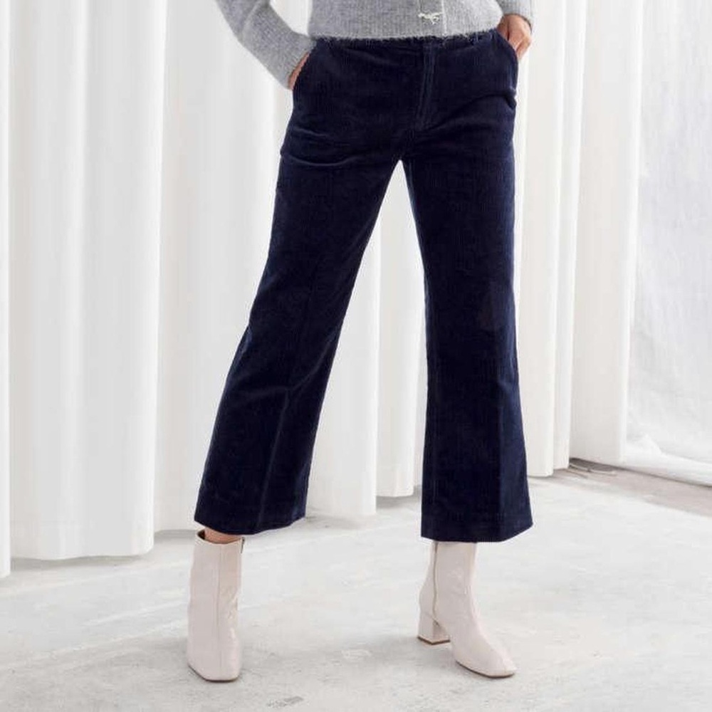 & Other Stories Cropped wide leg Corduroy Trousers size 2 in navy blue fall